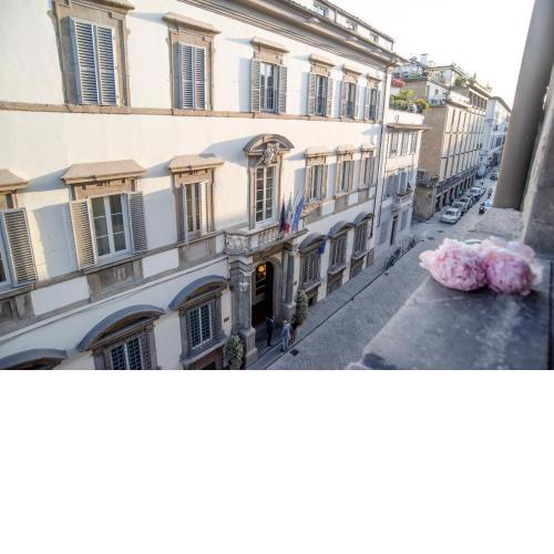 Lovely flat in the historical Palazzo Gherardi