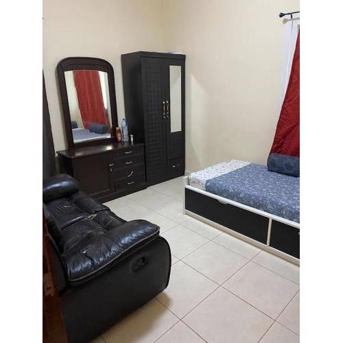 Lovely furnished room with balcony-Abu Dhabi City