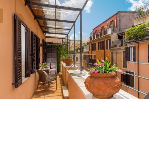 Lovely Home Spanish Steps with Balcony