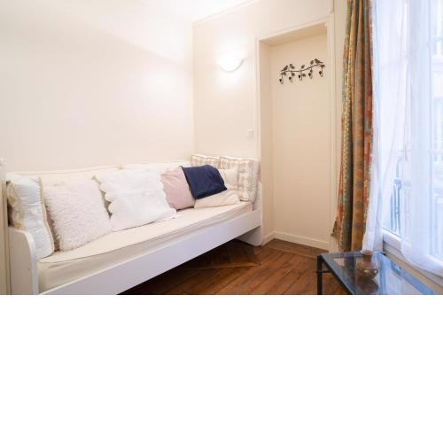 Lovely love nest in the heart of the Invalides