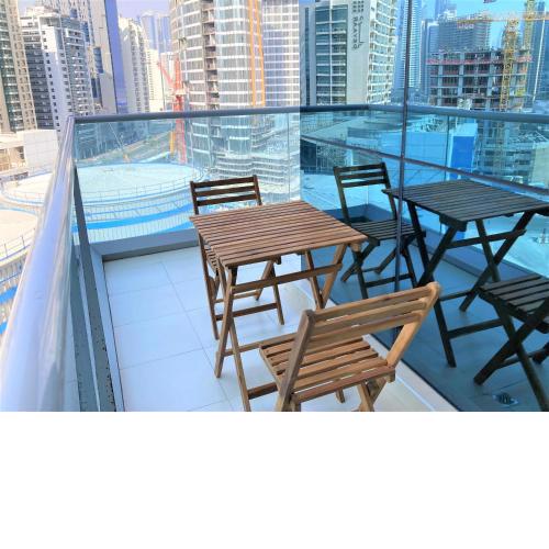 Lovely one bedroom balcony business bay Airbetter