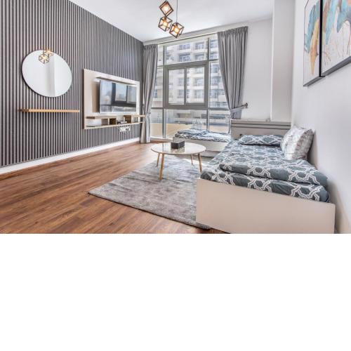Lovely pool view 1BR Apartment