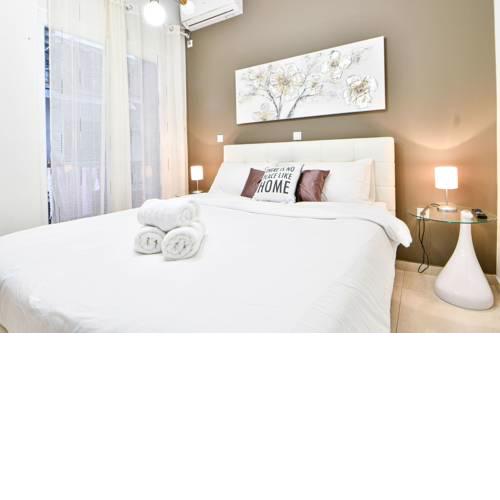 Lovely renovated studio