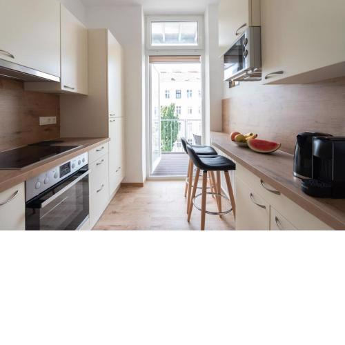 Lovely serviced apartment Vienna 3km to DT+Balcony