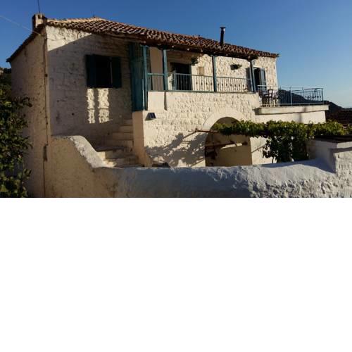 Lovely traditionnal house with sea view