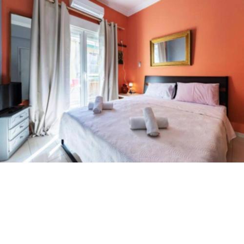 Lovely two bedroom apt in Ampelokipoi