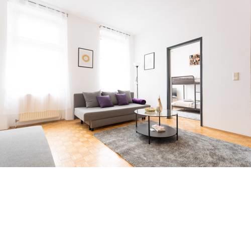 Lovely Two Level Apartment For Families