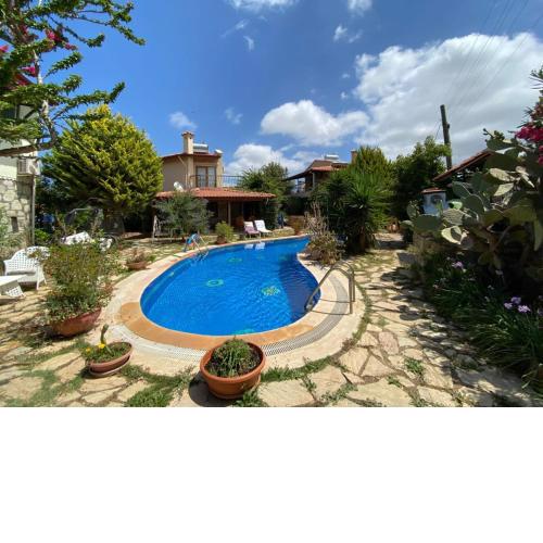 Lovely Villa with Pool and View Surrounded by Nature near Old Town in Datca