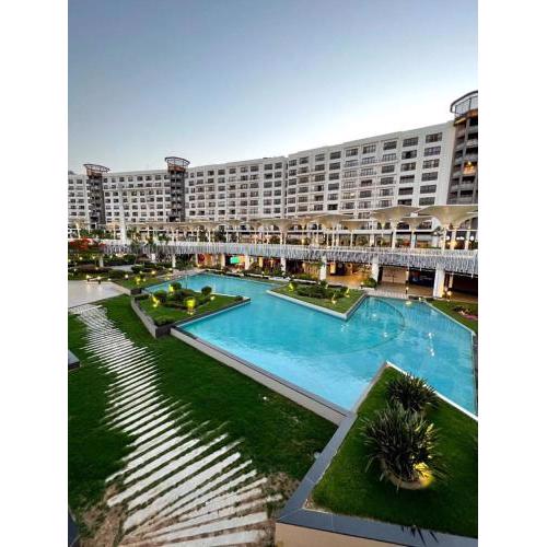 Lovely2 rooms duplex with pool in front AUC