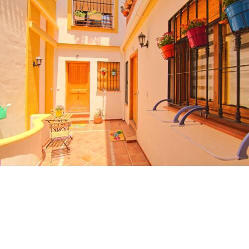 Low cost apts Malaga centro