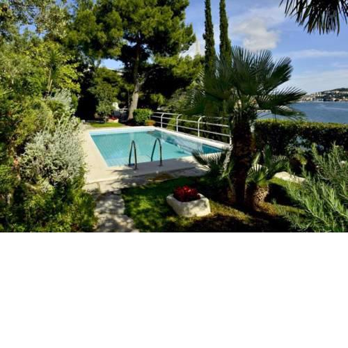 Loznica Villa Sleeps 10 Pool Air Con