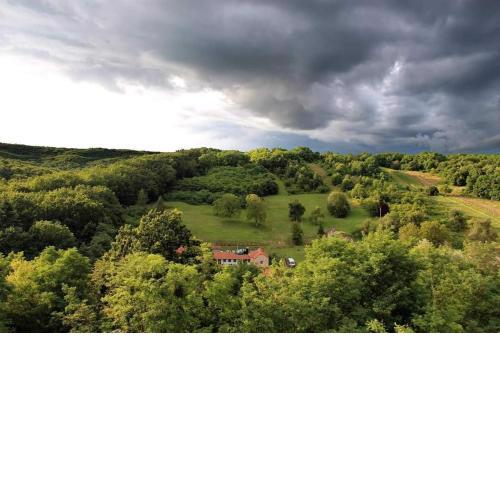 LUKU HEGYI Pihenőház