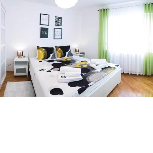 Lumani Apartment