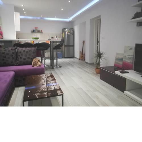 Luna Apartment