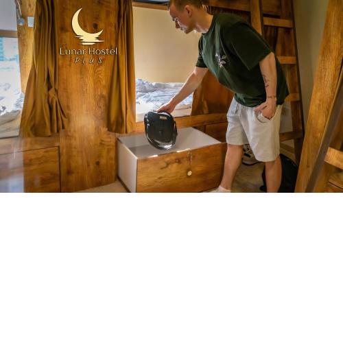 Lunar Hostel Plus