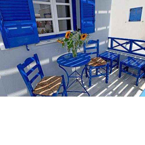 Lunar Santorini Hotel