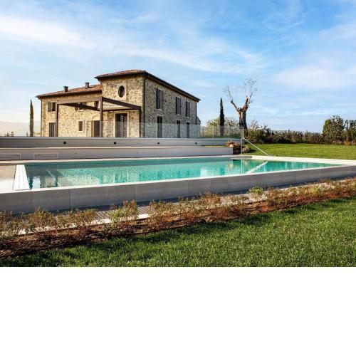 Lush holiday home in Castel San Pietro Terme with garden