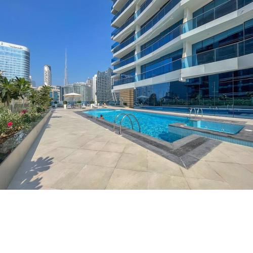 Lush Suite in Business Bay with Burj Khalifa view
