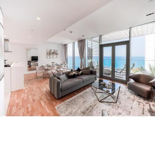 Luton Vacation Homes - Luxury & Sea View 2BR plus Maid apt, Bluewater, Dubai - 30AB9