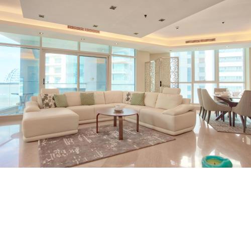 Luton Vacation Homes - The Marina Torch - Sea view - 64AB07