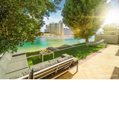 LUX - The Savoy Palm Villa