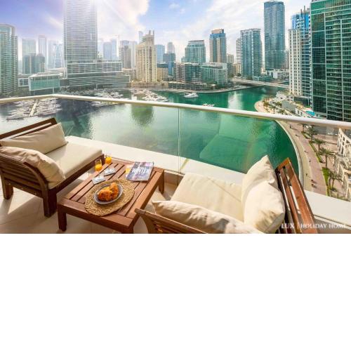 LUX - The Scenic Space Marina View Suite