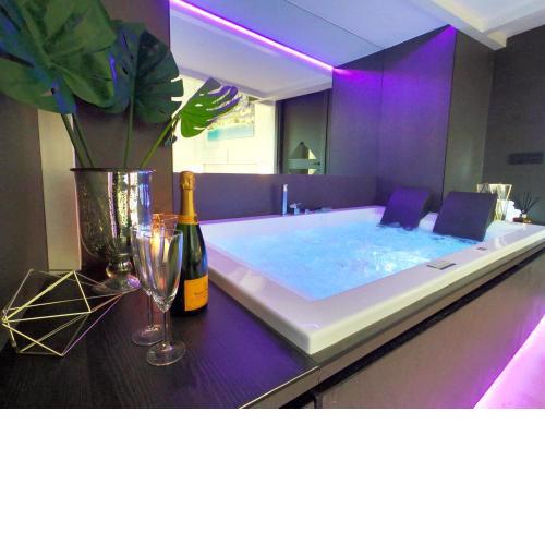 LUX- Spanish Steps 60A Luxury Suite Apartment