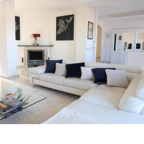 Lux 180sqm flat - entire last floor