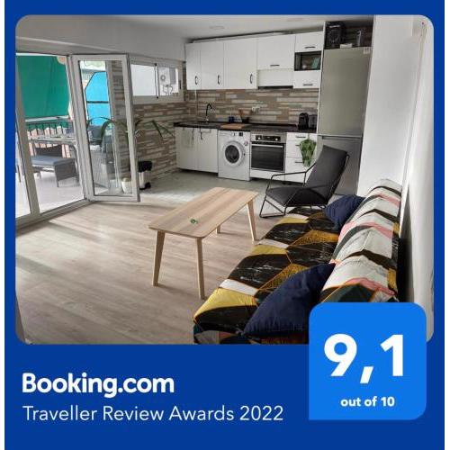 Lux 3 bed beach flat - large terrace and sea view