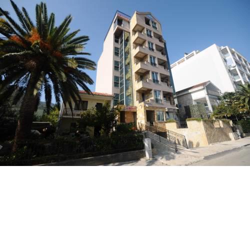 LUX APARTMANI M