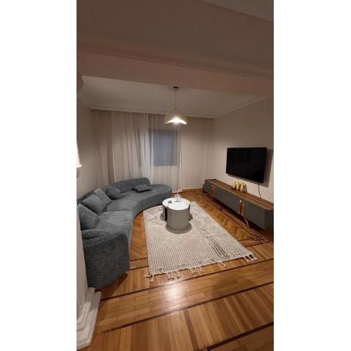 Lux Apartment 100M to City Stars