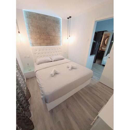 Lux apartment 13 with yard in the heart of Athens