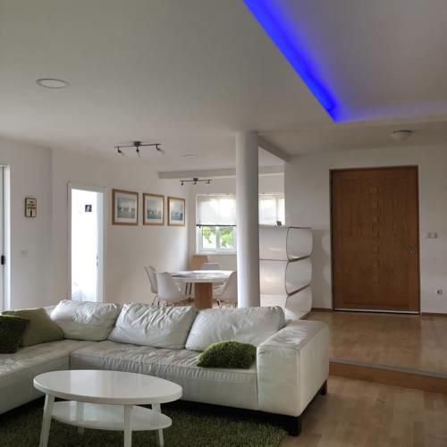 lux apartment