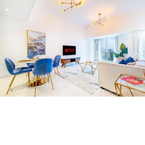 LUX Cayan Superior Suite 3 in Dubai Marina