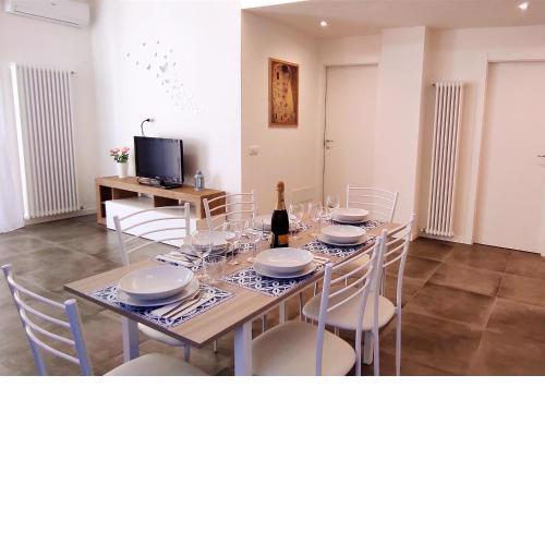 Lux Family Apartment