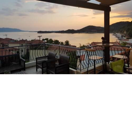 LUX MONASTIRAKI