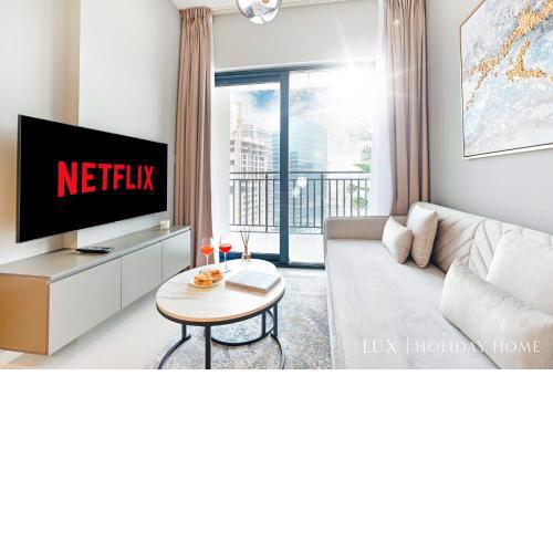 LUX The Executive Business Bay Suite