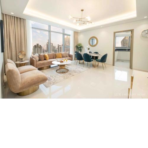 LUX The Paramount Sea View Suite