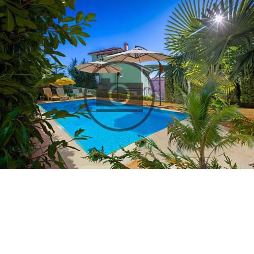 Lux Villa