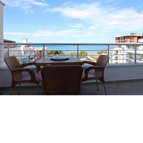 LUX3 Seaview & 43' TV Netflix