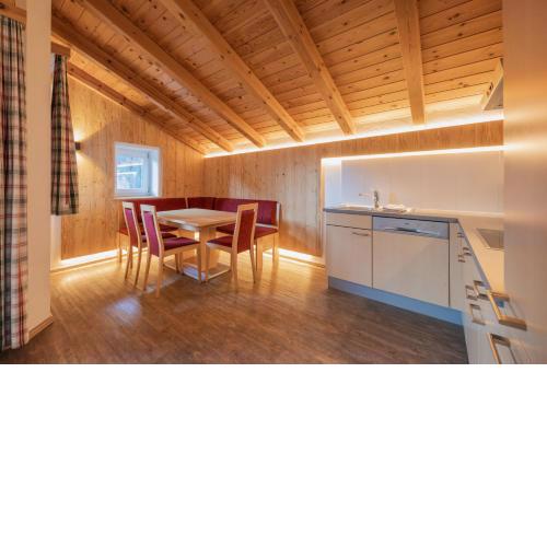 Luxalpine Haus Alpenkönigin Ferienwohnungen mit Naturpanorama gefüllt mit heilsamer Zirbenluft