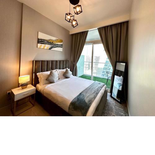 LuxBnB Studio Suite Business Bay