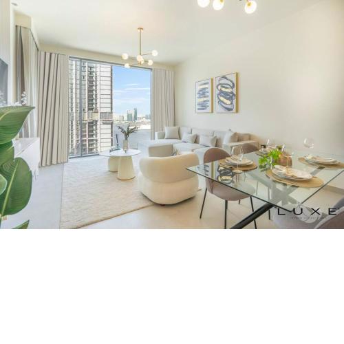 Luxe - Scandinavian 2 Bedroom Creek-Side Living