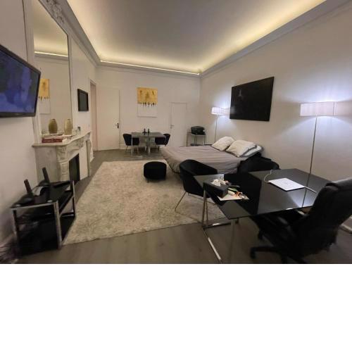 Luxe Apartment Champs Élysées & Trocadero