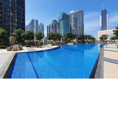 LUXFolio Retreats - BLVD Heights T2 - Vibrant City Views