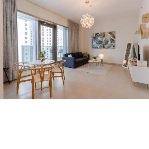 LUXFolio Retreats - Fantastic Marina Apartment