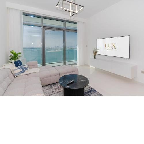 LUXFolio Retreats - Full Sea & Palm View