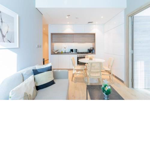 LUXFolio Retreats - In The Heart Of Marina
