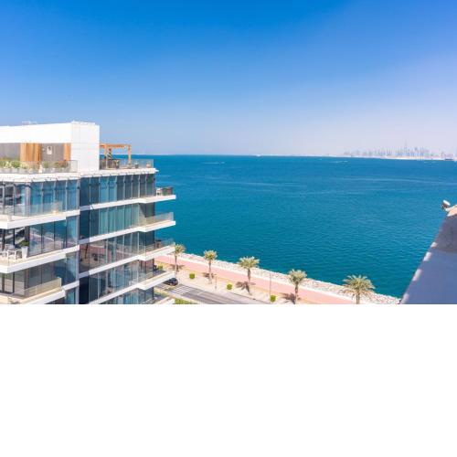 LUXFolio Retreats - Sea & Palm View - Royal Amwaj