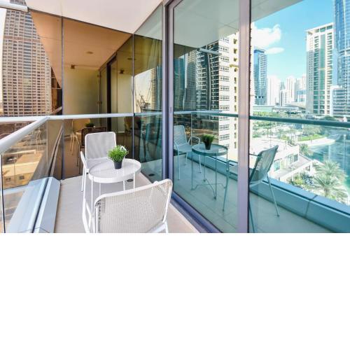 LUXFolio Retreats Beautiful JLT 1BR Apartment
